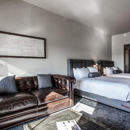 Ironworks Hotel Indy Индианаполис Екстериор снимка