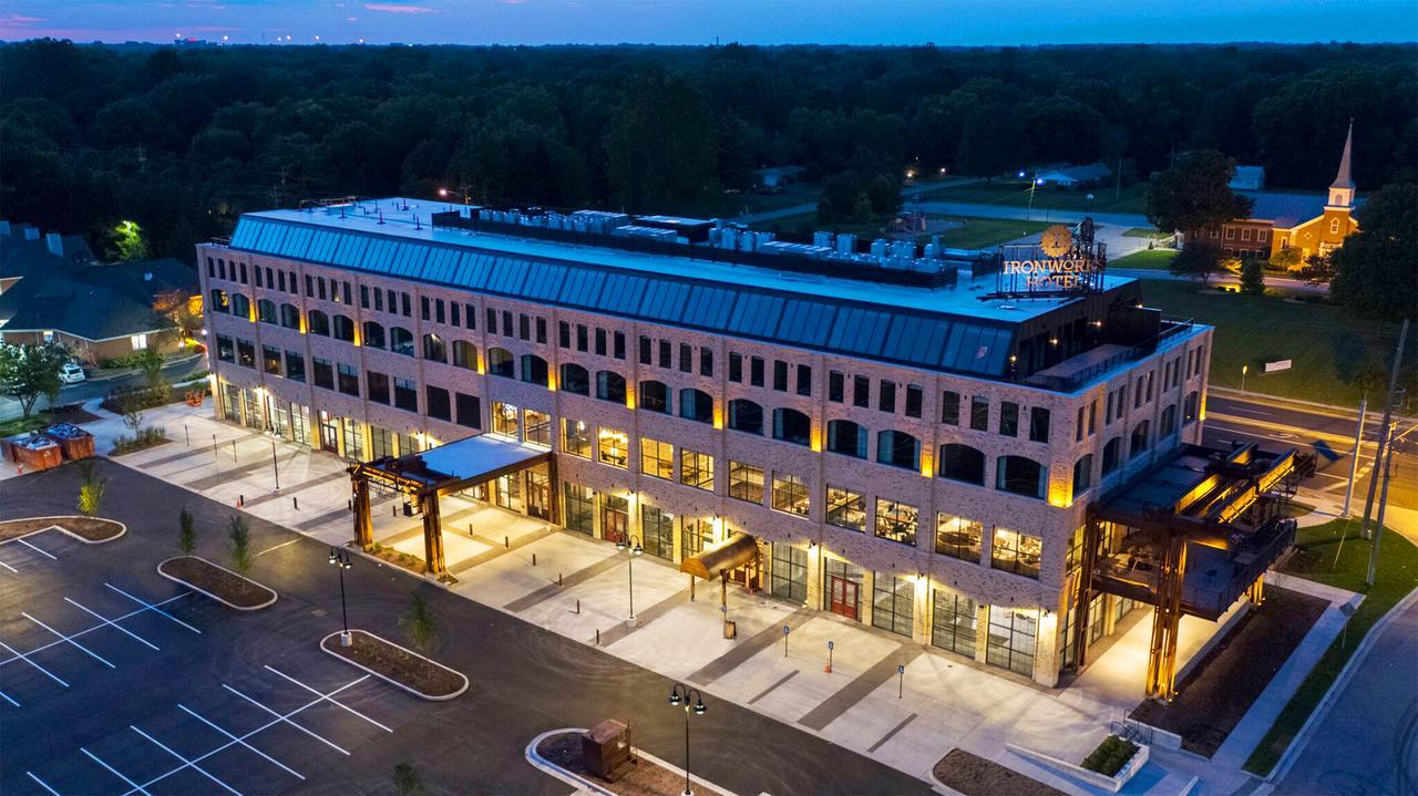 Ironworks Hotel Indy Индианаполис Екстериор снимка