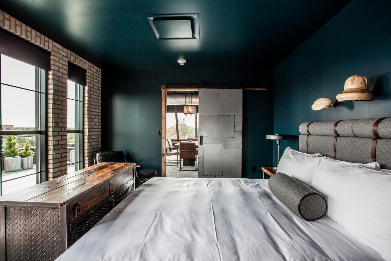 Ironworks Hotel Indy Индианаполис Екстериор снимка