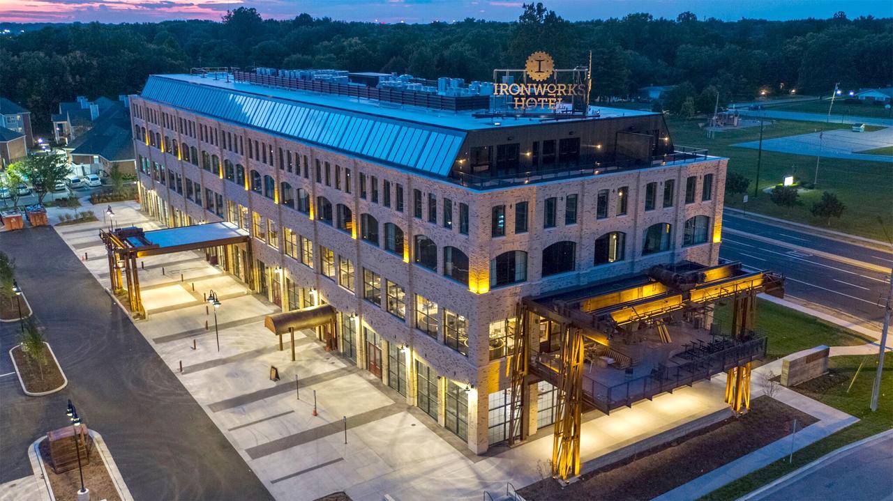 Ironworks Hotel Indy Индианаполис Екстериор снимка