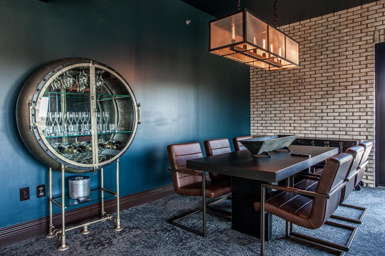 Ironworks Hotel Indy Индианаполис Екстериор снимка
