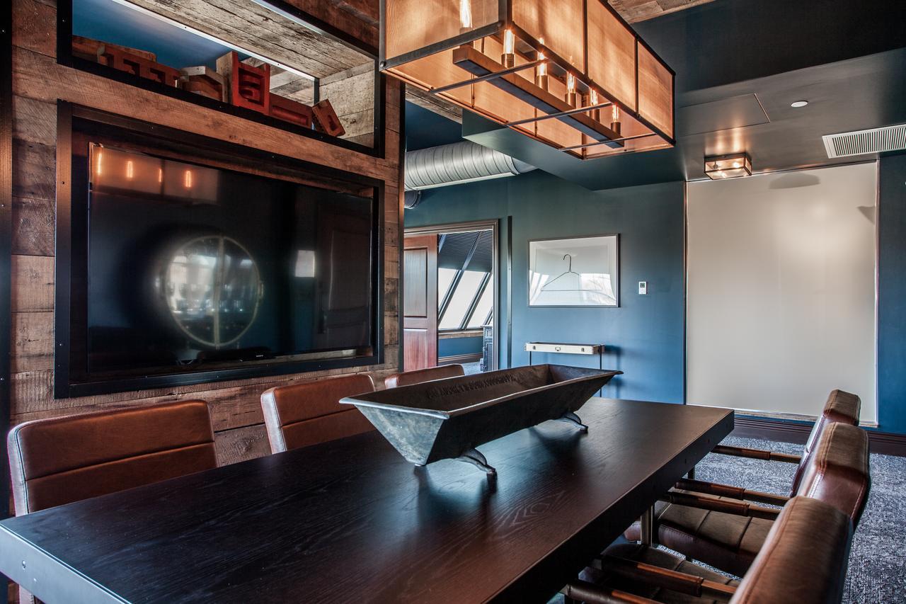 Ironworks Hotel Indy Индианаполис Екстериор снимка
